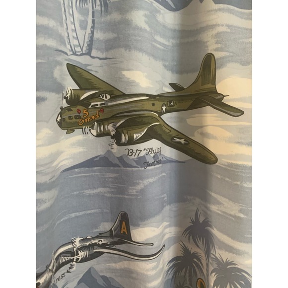 Kalaheo Hawaii  Pearl Harbor WWII Mens Short Sleeve Bomber Planes Size Large - Picture 8 of 8